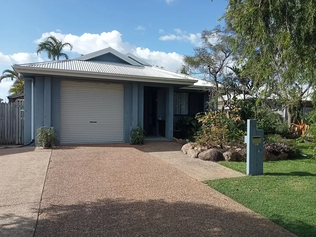 34 Gatwick Street, Burdell, QLD 4818