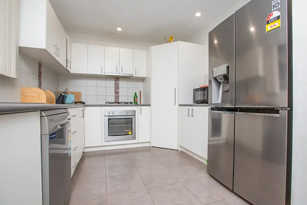 South Hedland 4 Bedroom SURE TO IMPRESS - 2010 Modern Built 4x2 !