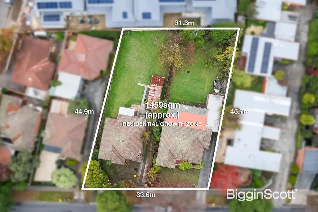 Mitcham 6房 Mitcham心脏地带 RGZ潜力巨大 33米临街面 独立产权 高密度开发 潜力无限 交通便捷 生活配套完善 SURPRISE PACKAGE IN CENTRAL LOCATION