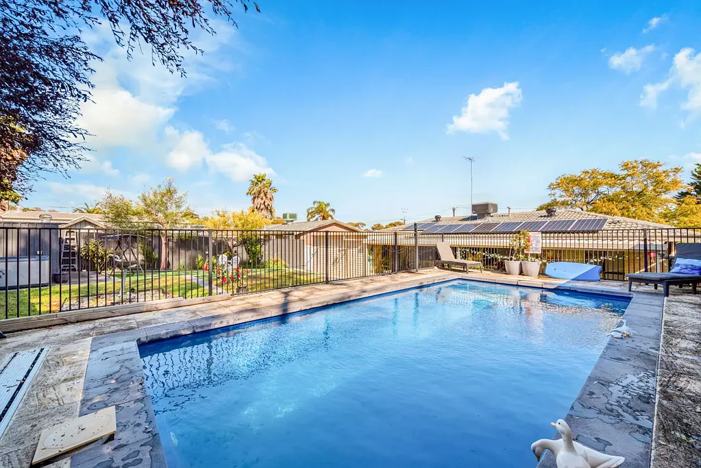 Huntfield Heights 4Moenga Resort-Style Family Living