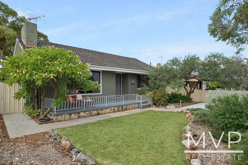 Coolbellup 3 Bedroom A Gorgeous Cottage with Tranquil Parkland Views!