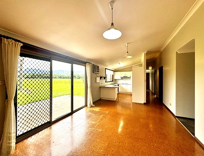 876 Upper Lansdowne Road, Upper Lansdowne, North Coast, 4 Kuwarto, 1 Banyo, House