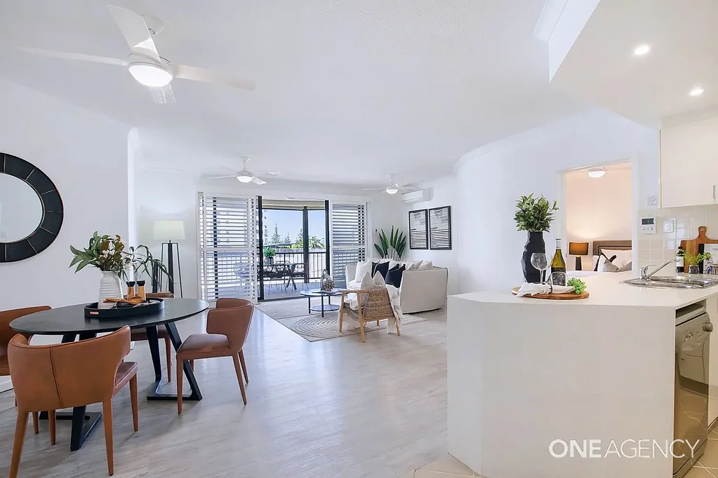 Scarborough 3ห้องนอน Family-Sized Apartment with Entertainer’s Balcony in the Heart of Scarborough Village