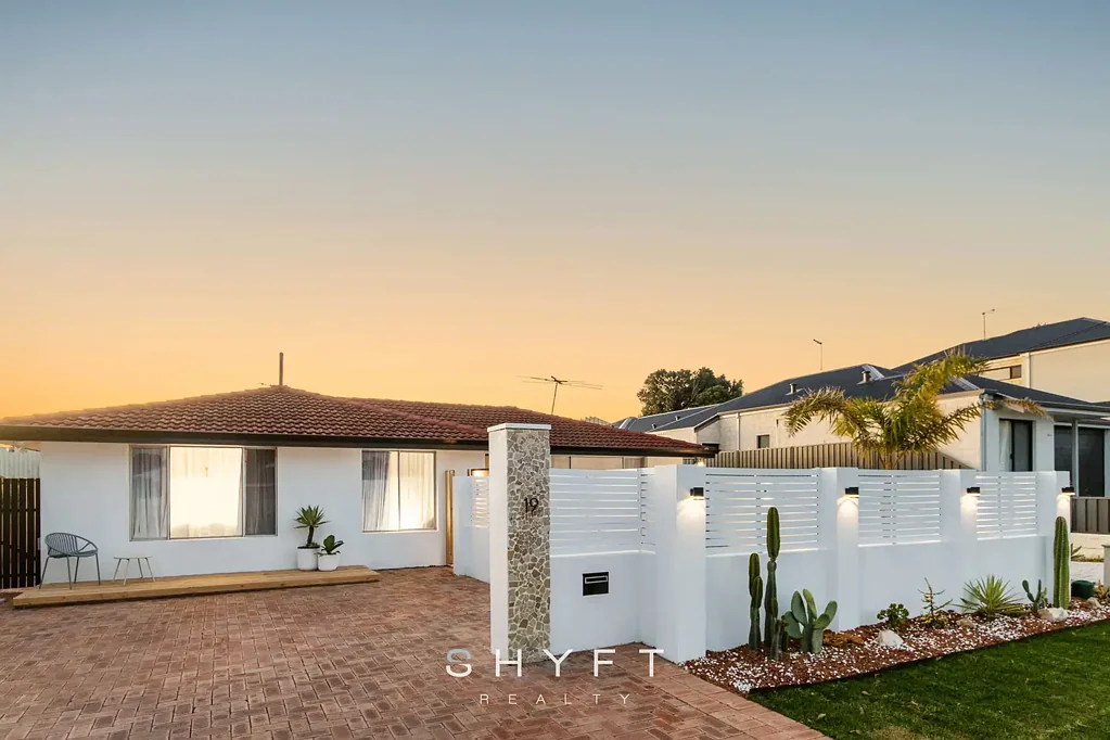 19 Fenellia Crescent, Craigie, WA 6025