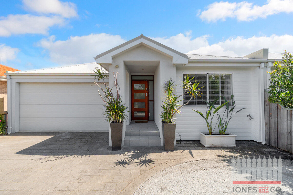 104B WEST RD, BASSENDEAN WA 6054, 0 habitaciones, 0 baños, House