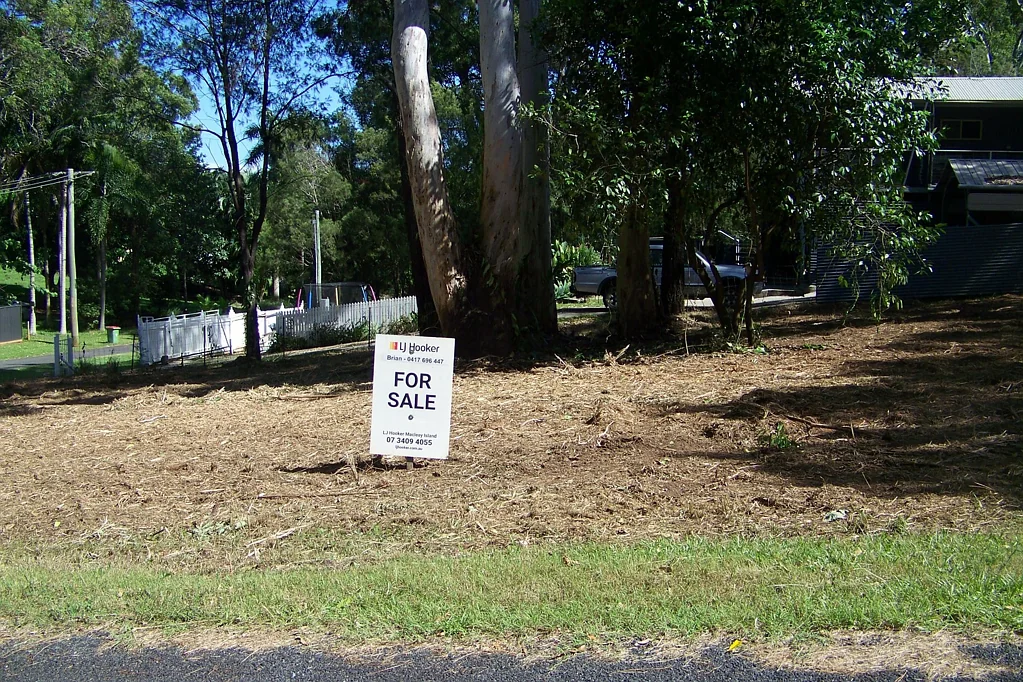 1 NIEL ST, Lamb Island, QLD 4184