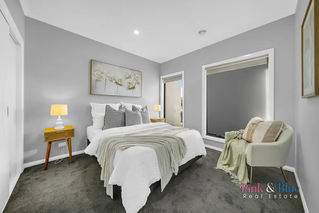 Rockbank 4ห้องนอน 31 Miandad Street, Rockbank 4 Bedrooms, 2 Bathrooms 2 car space !
