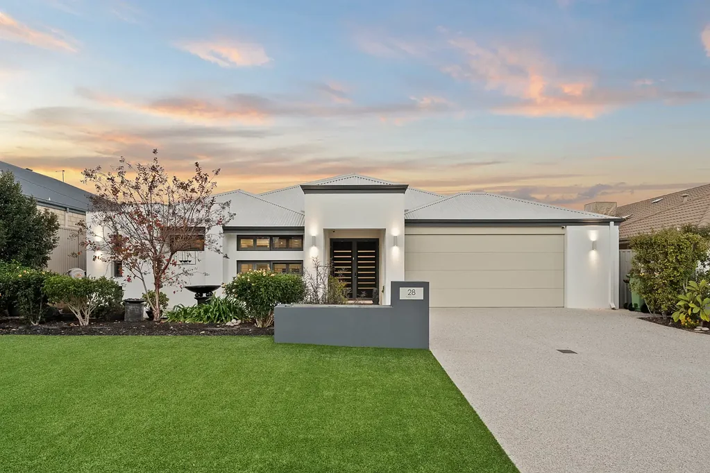 Baldivis 4chambre Luxury Family Living with Multiple Living Zones & Three Ensuites