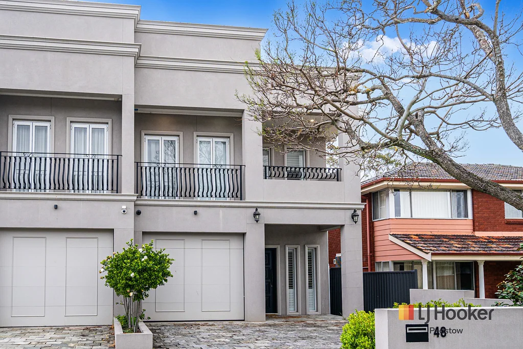 Panania 4Zimmer Architecturally Designed Luxury Family Home with Resort-Style Entertaining