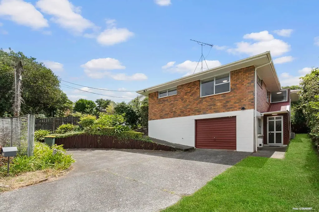 Red Beach 3 Bedroom Secure a Generous 809sqm Freehold in Red Beach