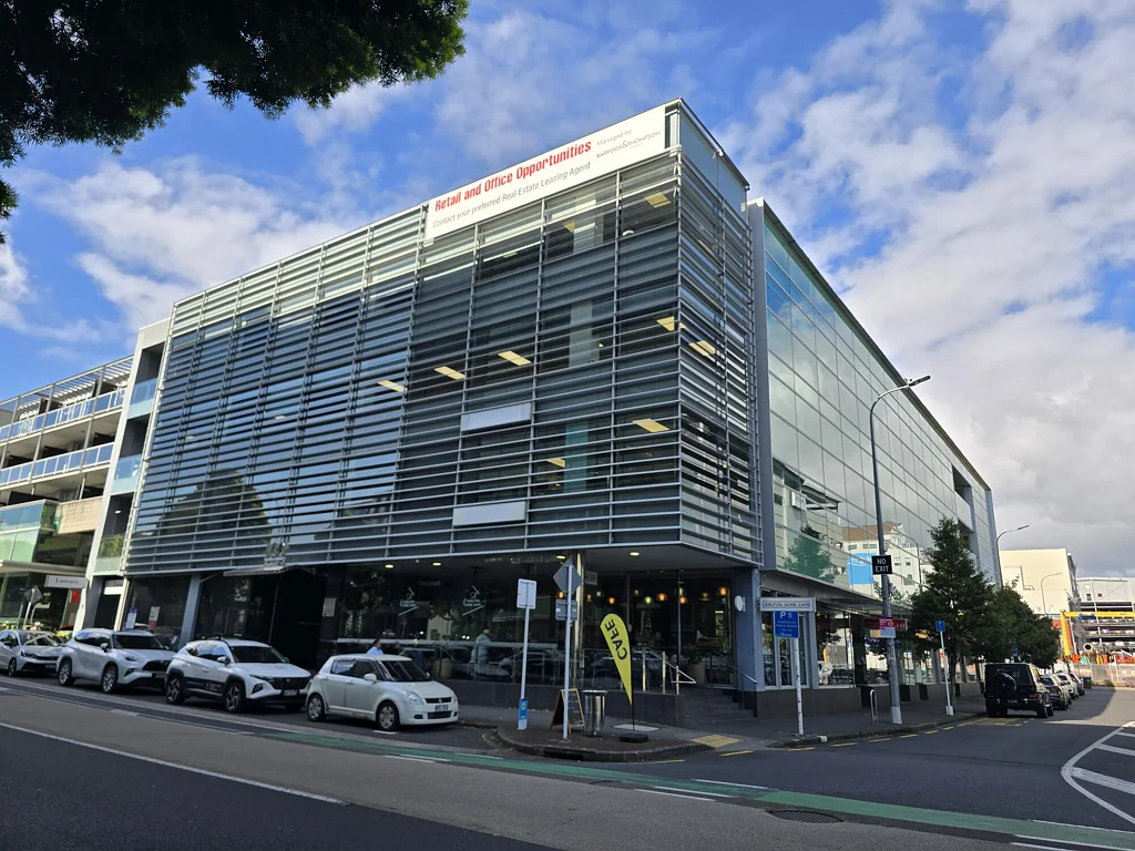 Newmarket Modern Newmarket Office