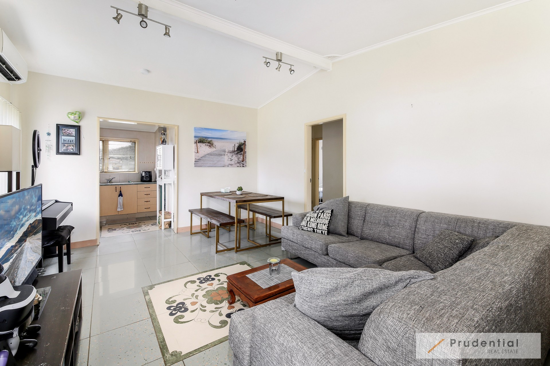 28 ROMNEY CR, MILLER NSW 2168, 0 phòng ngủ, 0 phòng tắm, House