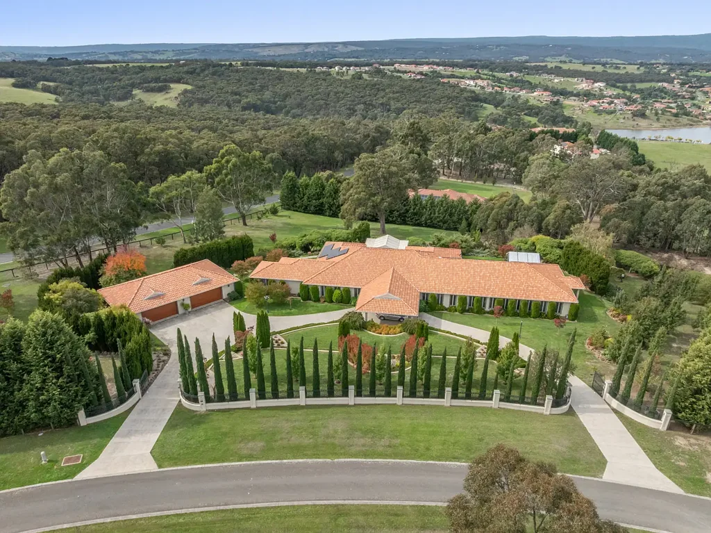 Wallan 6Kwarto Palazzo De Lusso Grand 6 Bedroom Resort-Style Living  Behind Private Gates