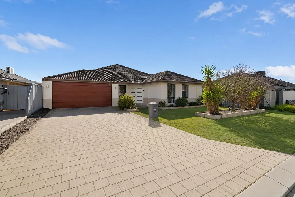Baldivis 4Kwarto Space, Style & Substance - The Complete Family Home in the Heart of Baldivis