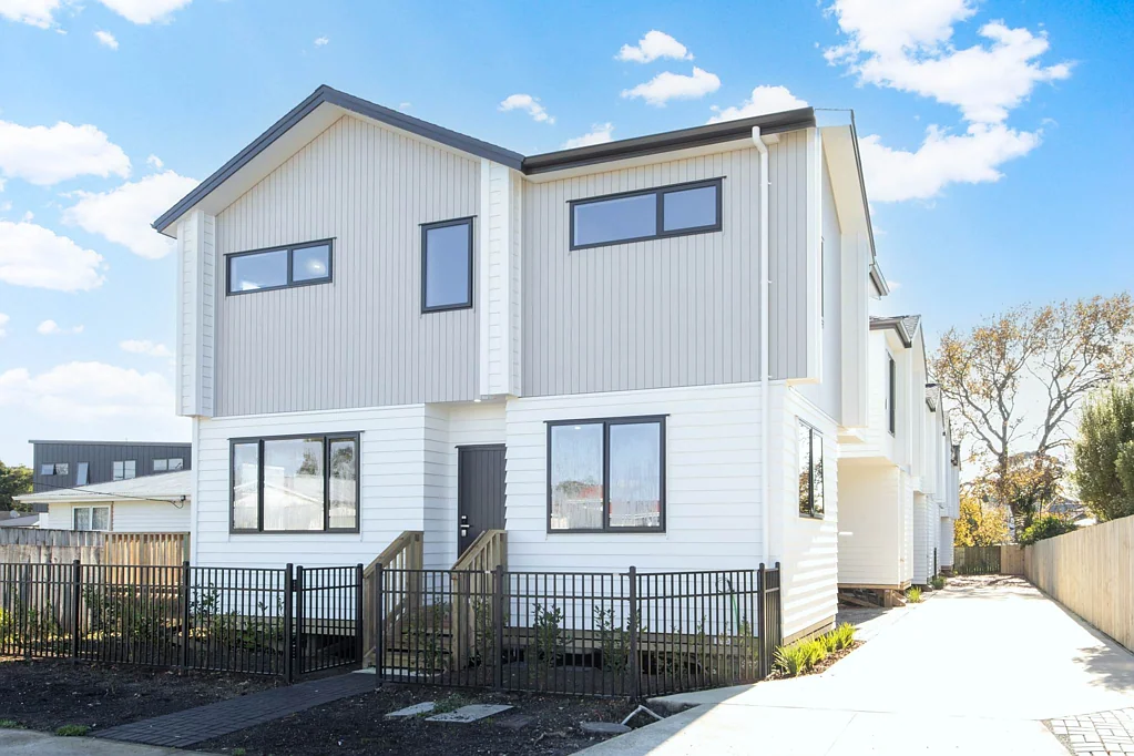 Henderson 3房  Brand-New Standalone Homes – 5 Unique Options!
