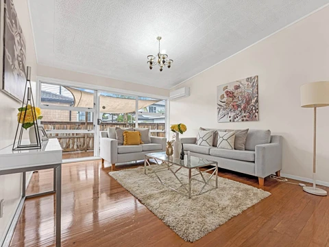 Papatoetoe 4房  FREE STANDING BRICK HOME !