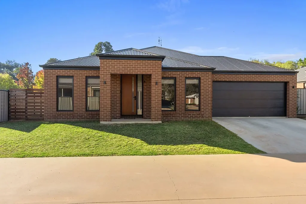 9/1 Racecourse Road, Nagambie, VIC 3608