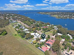152 Newlands Drive, Paynesville