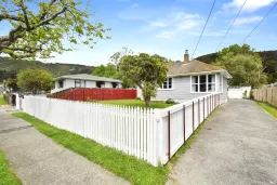 98 Strand Crescent, Naenae