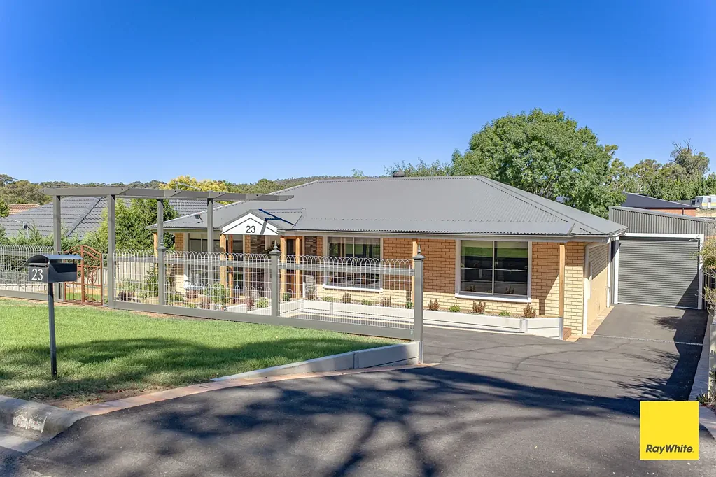 23 Burns Street, Spring Gully, VIC 3550