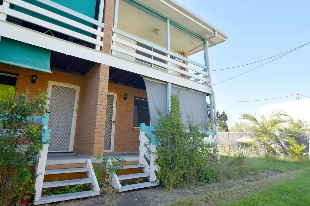 APPROVED APPLICATION :: 2 BEDROOM BRICK UNIT WITH PRIVATE BALCONY