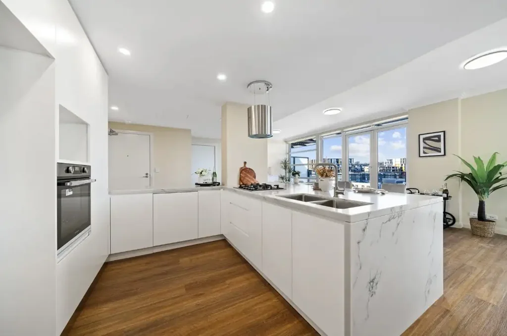 Penthouse Living | Prime Location