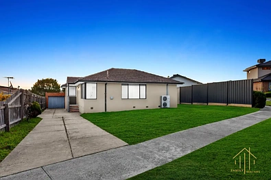 Dandenong North 4 Slaapkamer Recently renovated family home in a prime location!
