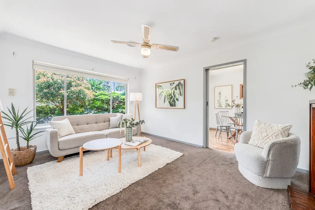 Hackham 3침실 Spacious, Solid & Stylish - Family Comfort in a Prime Location