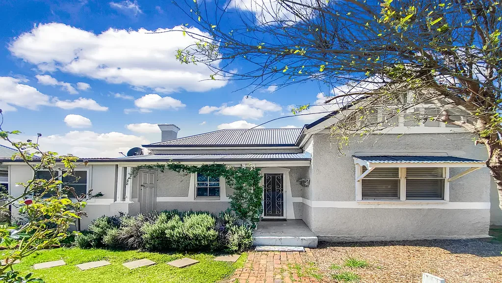 Spacious and Versatile 4-Bedroom Home in a Convenient Location
