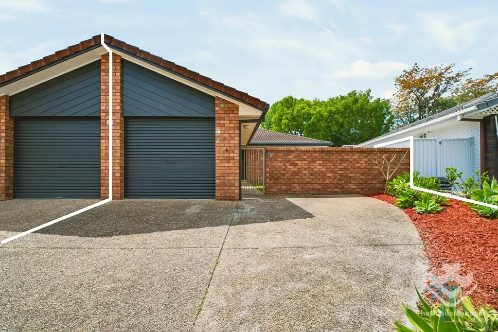 Burleigh Waters 2ਬੈੱਡਰੂਮ Burleigh Waters Duplex – Comfortable Living, Flexible Spaces & Future Potential