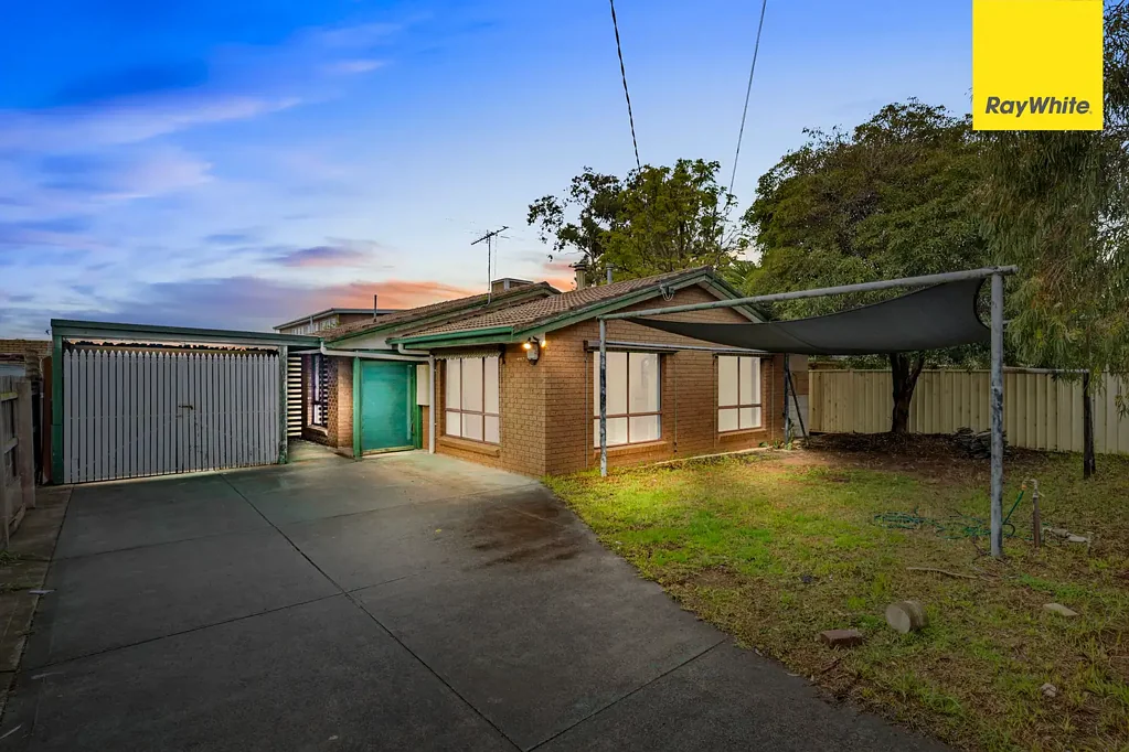 12 Murray Street, Melton South, VIC 3338