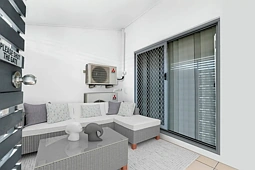21/487 Ipswich Road, Annerley