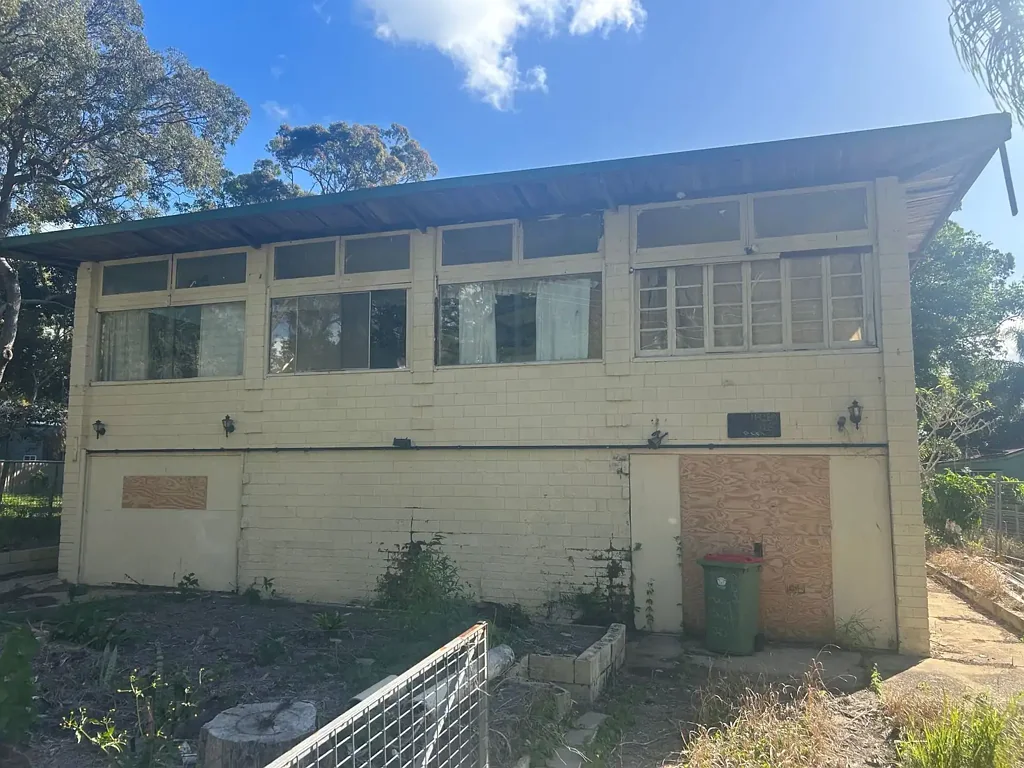 Macleay Island 2Kwarto Endless Potential in a Prime, Convenient Location