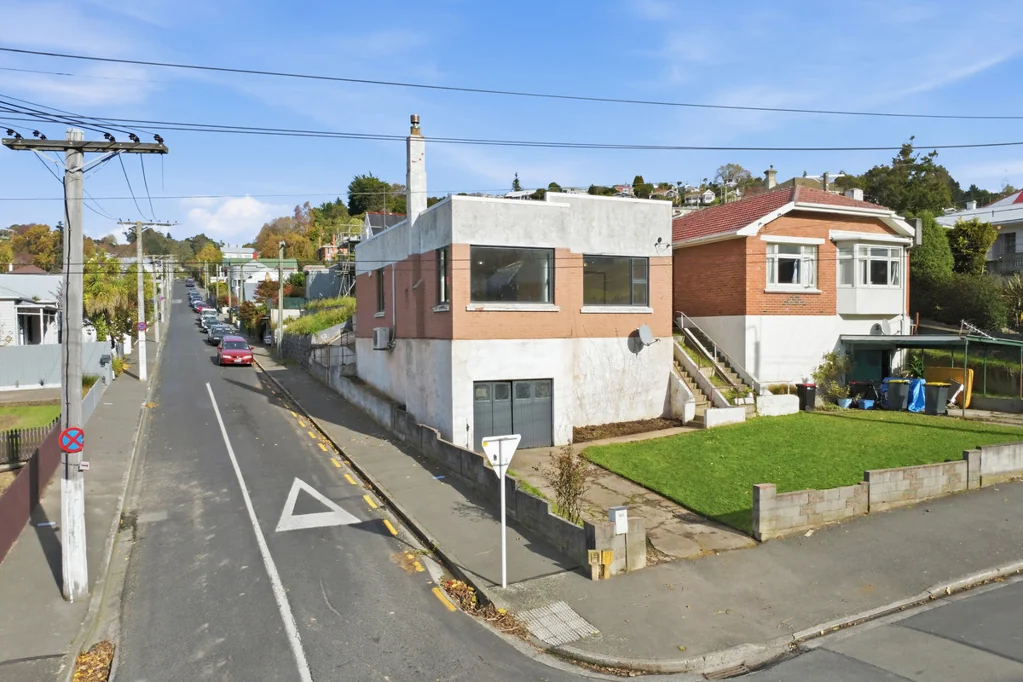 Caversham 2房  Auction Brought Forward