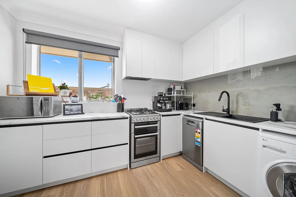 8/25 Macquoid Street, Queanbeyan East, NSW 2620