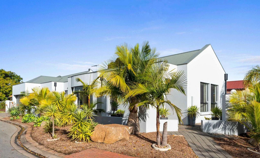 A Home You Can't Help But Love!