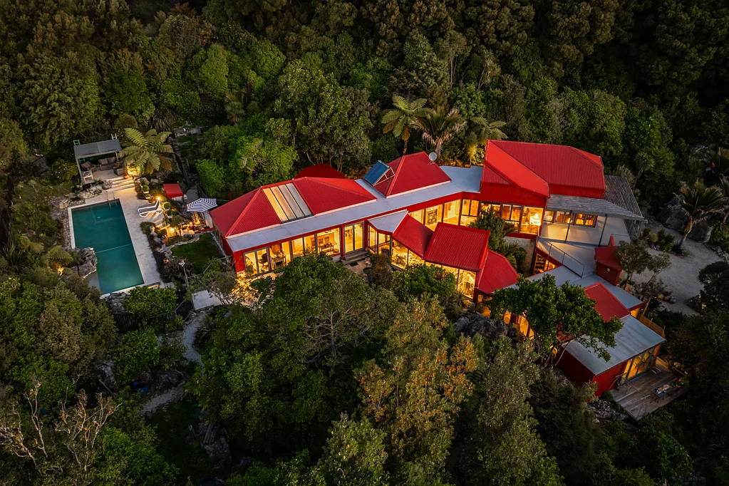 Takaka 3બેડરૂમ Architectural masterpiece. Natural harmony. The essence of Golden Bay.