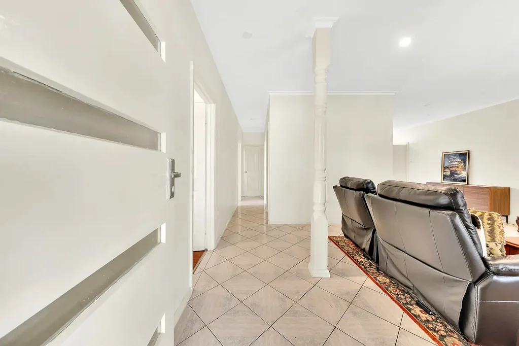 1/33 Doherty Street, Deer Park, VIC 3023