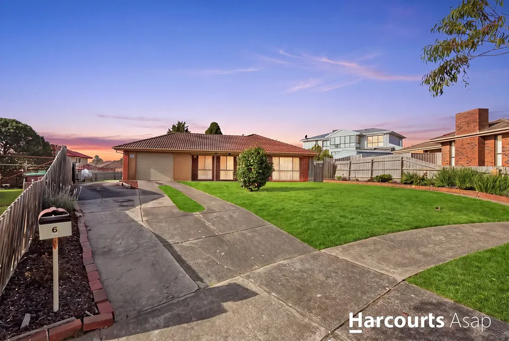 Endeavour Hills 4Kwarto A Rare 1,077m² Opportunity for the Growing Family