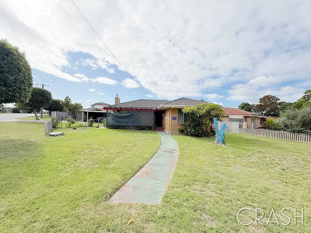 Spacious Family Living on 911m² – Prime Location!