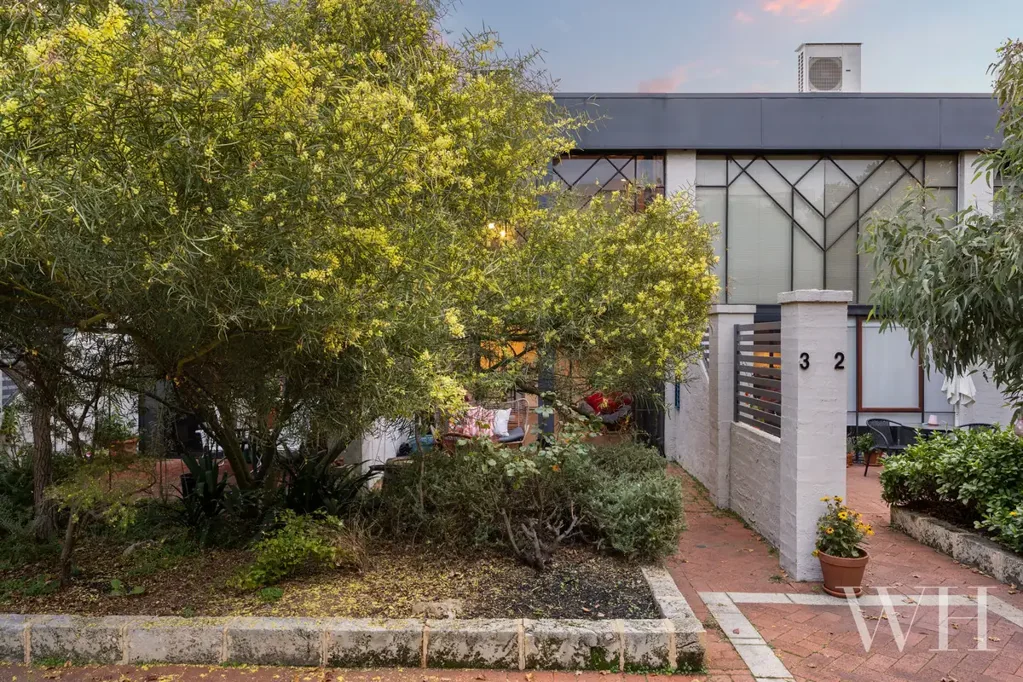 Fremantle 1ਬੈੱਡਰੂਮ Iconic Fremantle Warehouse Conversion with Architectural Appeal