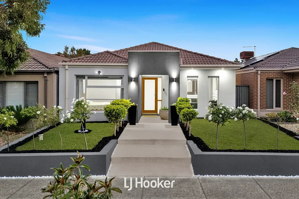 10 Agathis Alley, Cranbourne North, VIC 3977
