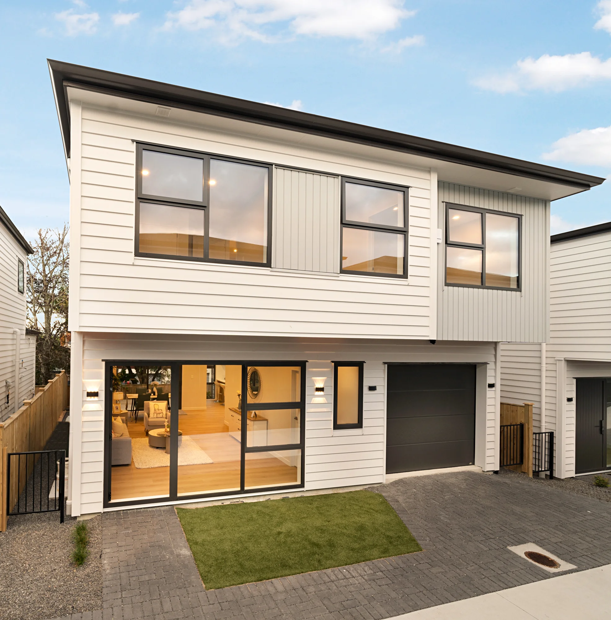 New Lynn 4 Slaapkamer Move In Ready!!!