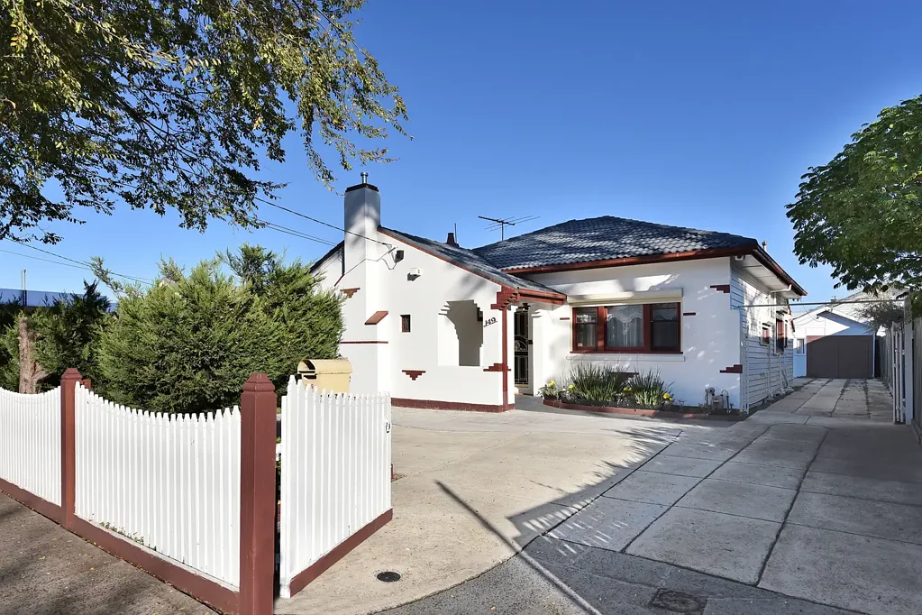 Reservoir 3Zimmer AUCTION THIS SATURDAY AT 10.30AM