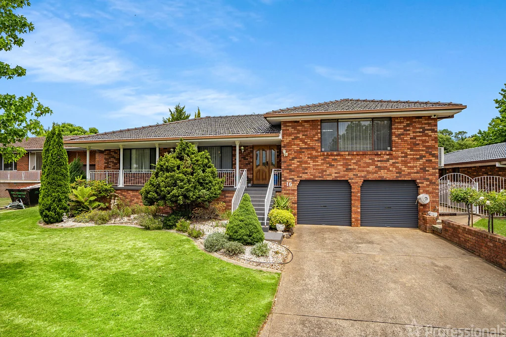 16 Boronia Crescent, Orange, NSW 2800