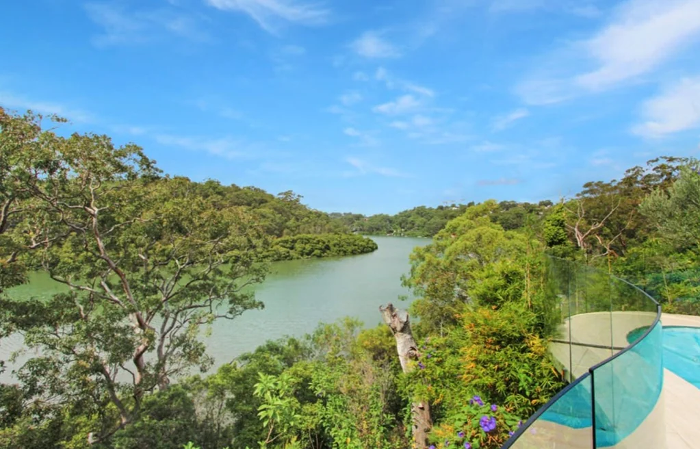 Peakhurst Heights 4chambre Contemporary Family Living in a Quiet Peakhurst Heights Setting