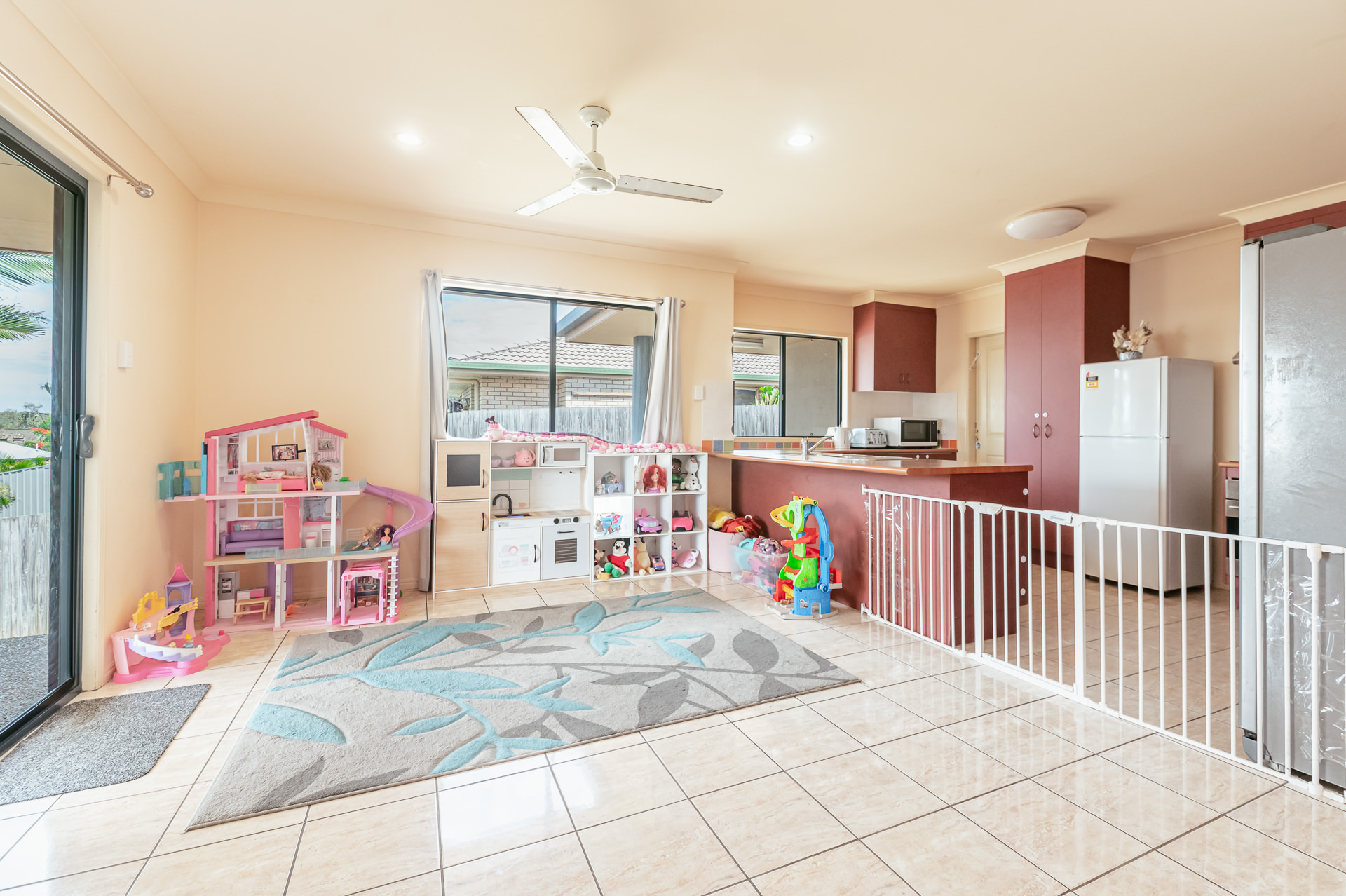 8 STITT CL, GLEN EDEN QLD 4680, 0房, 0浴, House