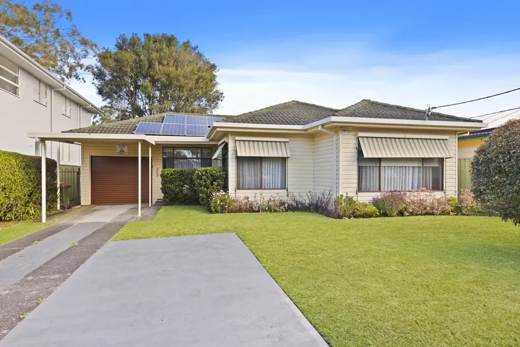 Killarney Vale 3બેડરૂમ A Coastal Lifestyle with Space & Potential!