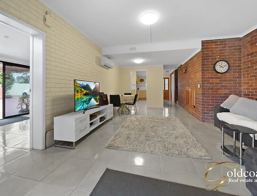 2/214-216 Bloomfield Street, Cleveland, Redland City Region, 2 phòng ngủ, 1 phòng tắm, Townhouse