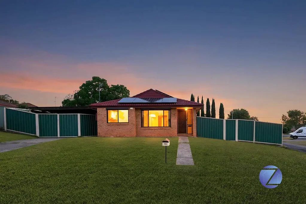 18 Lorenzo Crescent, Rosemeadow, NSW 2560